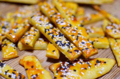 小奶呆瓜吃烤肠视频在线观看,在线观看，美味尽享