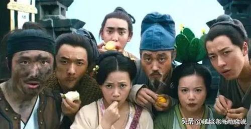 年轻女人吃瓜群众视频,揭秘网络热议背后的真相