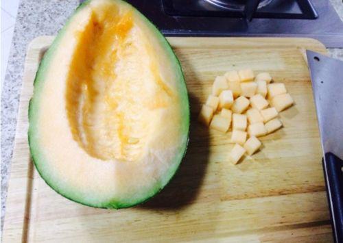 哈密瓜小鼠可以吃吗视频,揭秘瓜果对小鼠的营养价值