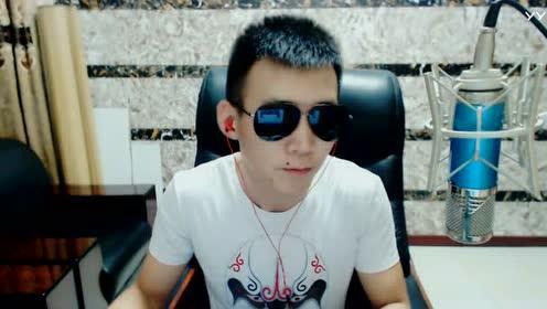 吴敏小白龙吃瓜视频,揭秘小白龙吃瓜背后的娱乐风云