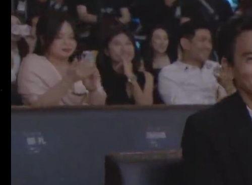 二舅吃瓜完整视频,一场爆笑不断的美食盛宴